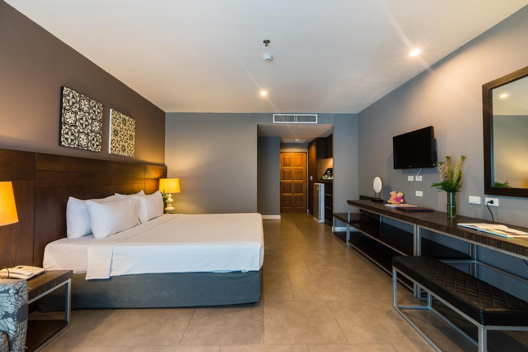 Sea Me Spring Hotel Pattaya Exterior foto