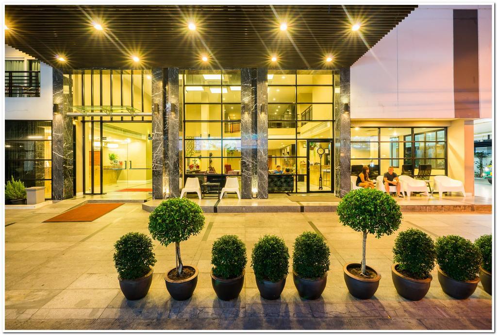 Sea Me Spring Hotel Pattaya Exterior foto
