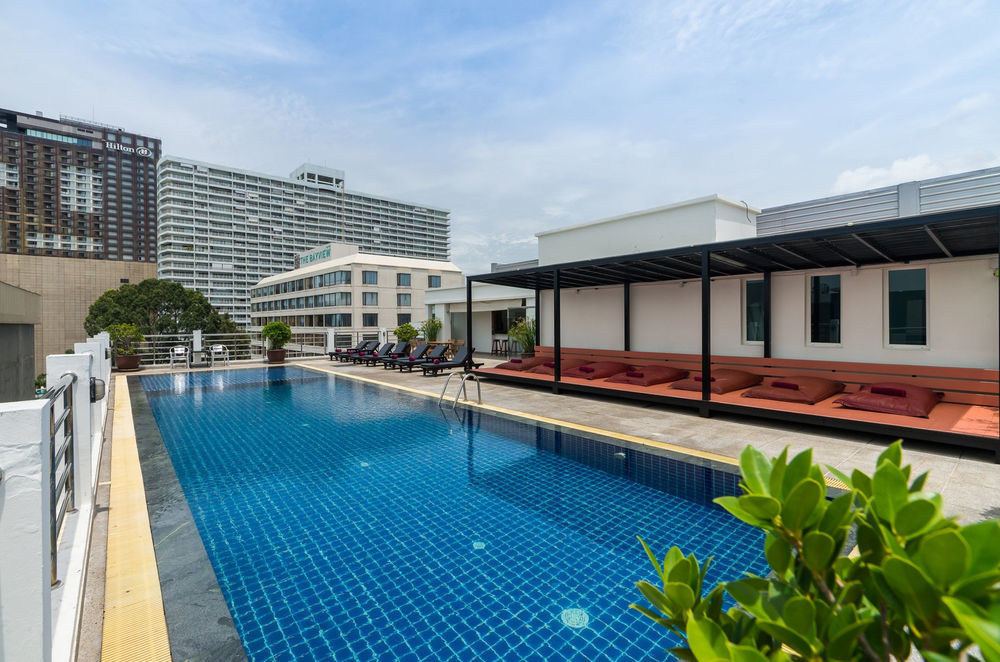 Sea Me Spring Hotel Pattaya Exterior foto